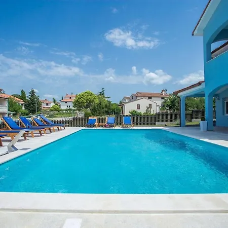 Deep Blue Holiday home