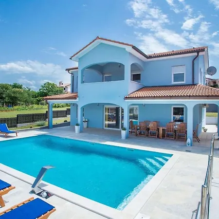 Deep Blue Holiday home Musalez