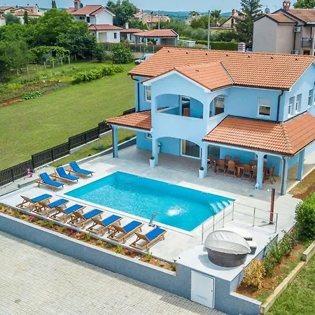 Deep Blue Holiday home